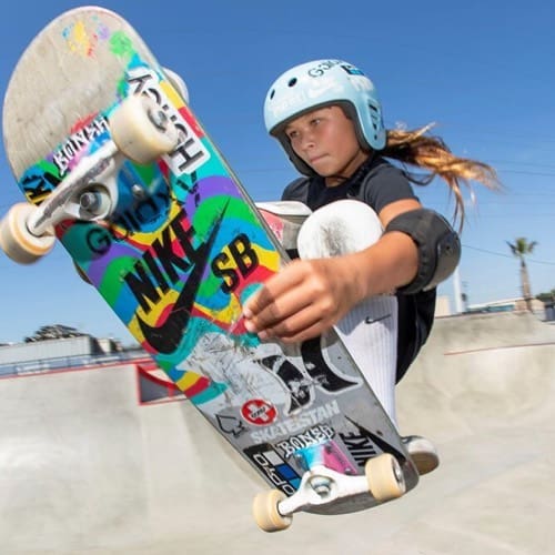 girl skateboarding